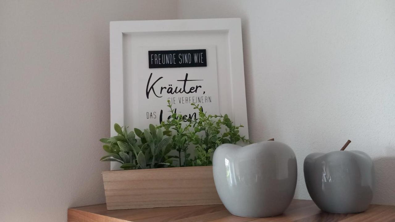 Ferienwohnung Evi'S Herzallerliebst Brilon Bagian luar foto