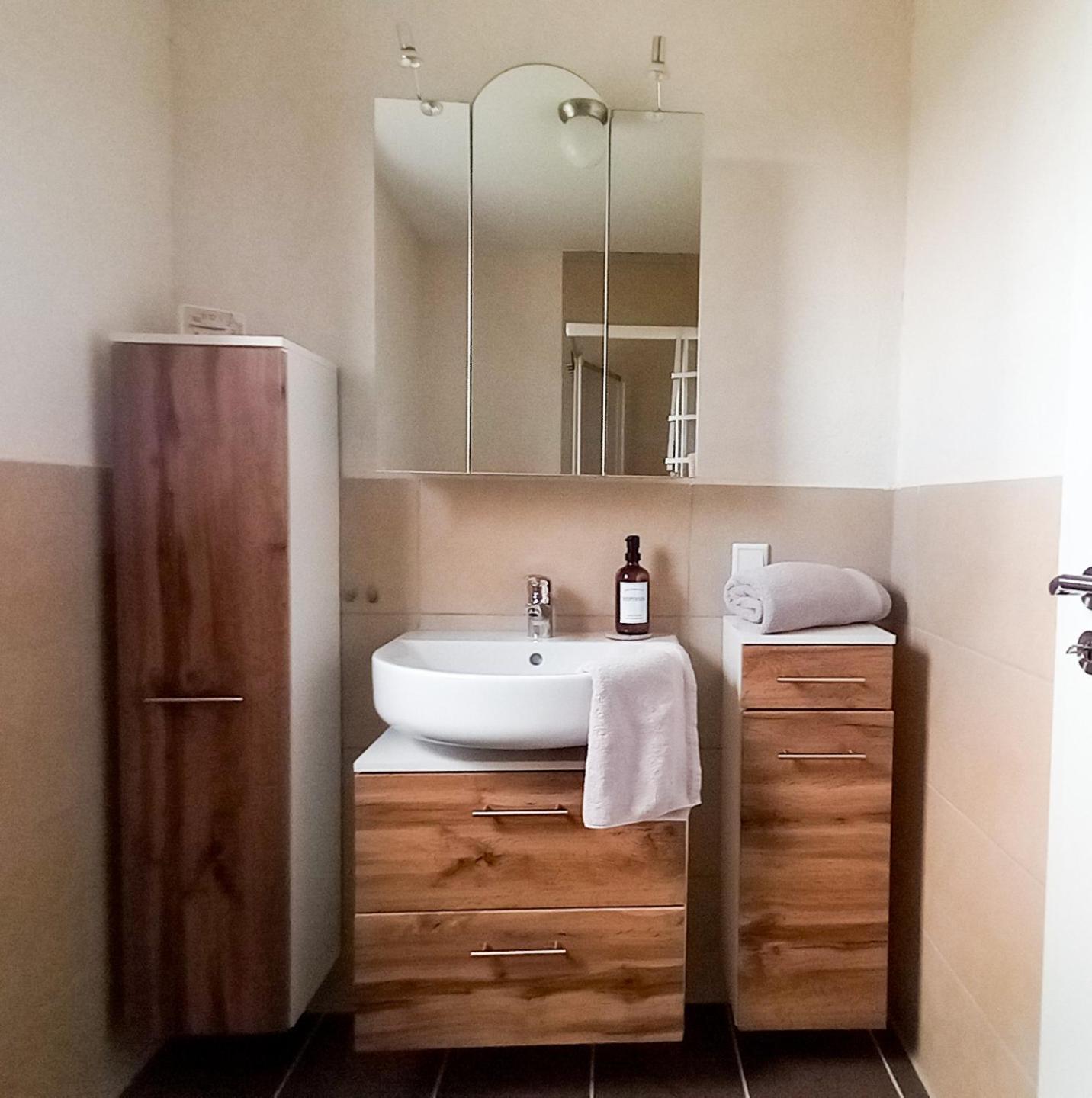 Ferienwohnung Evi'S Herzallerliebst Brilon Bagian luar foto
